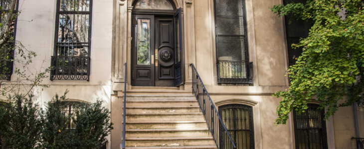 A view of the exterior of an entrance in nyc